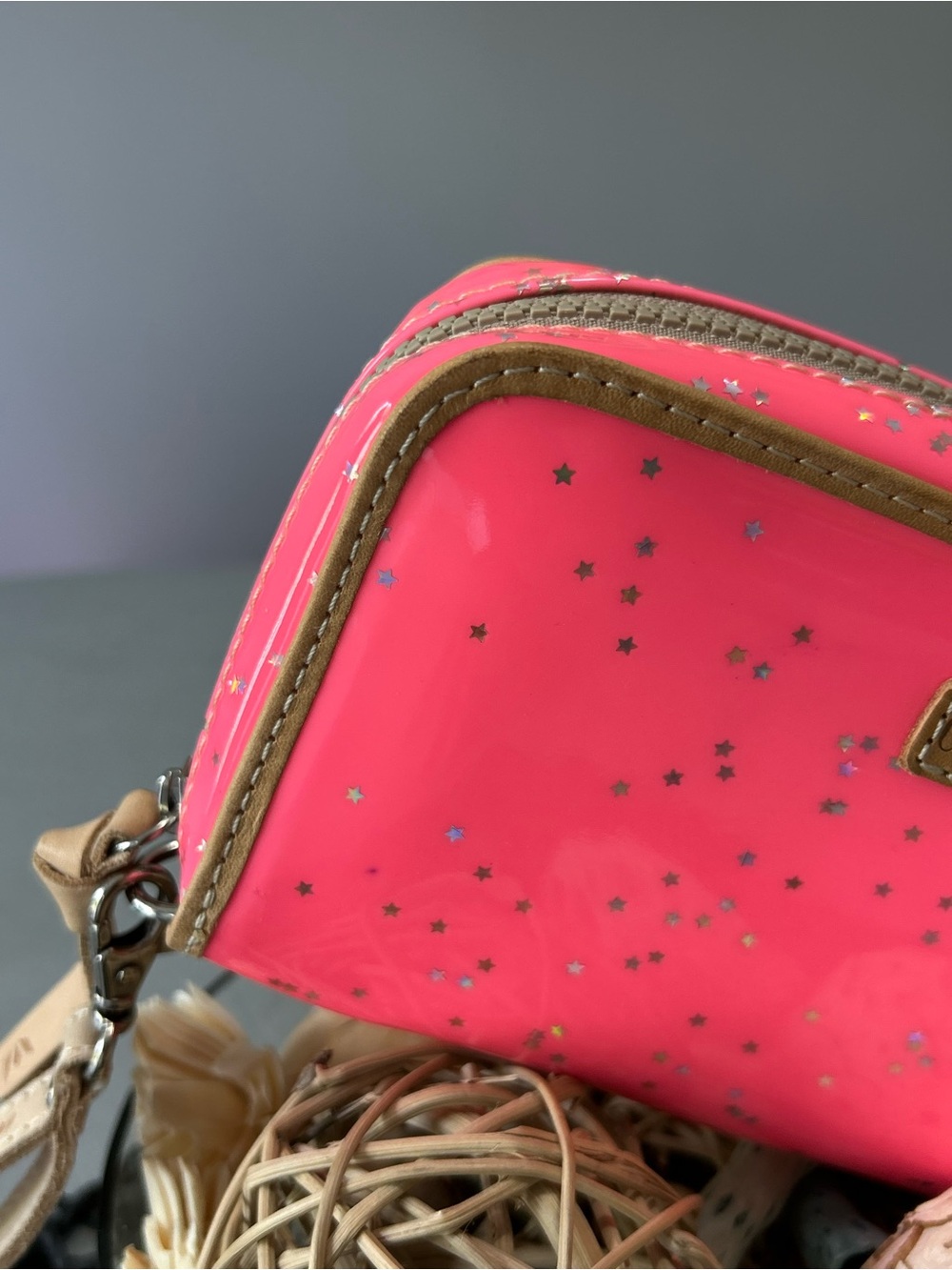 ✨ Consuela Shine Pink with Glitter Stars Wristlet Wallet - Picture 6 of 13